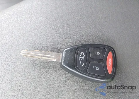 2005 Jeep Grand Cherokee Laredo from USA, damaged, VIN 1J4HS48N25C657922